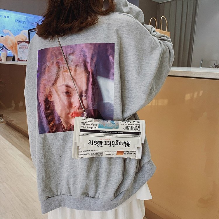 Newspapers modeling day clutch - Flap Bag Envelope incelemesi ve fiyatı