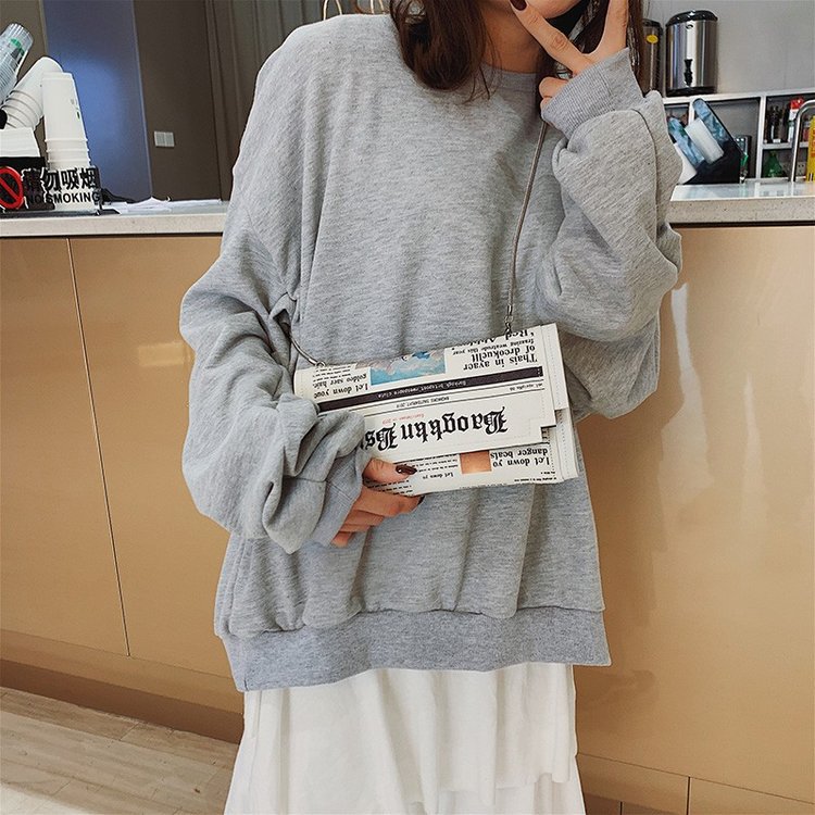 Newspapers modeling day clutch - Flap Bag Envelope incelemesi ve fiyatı