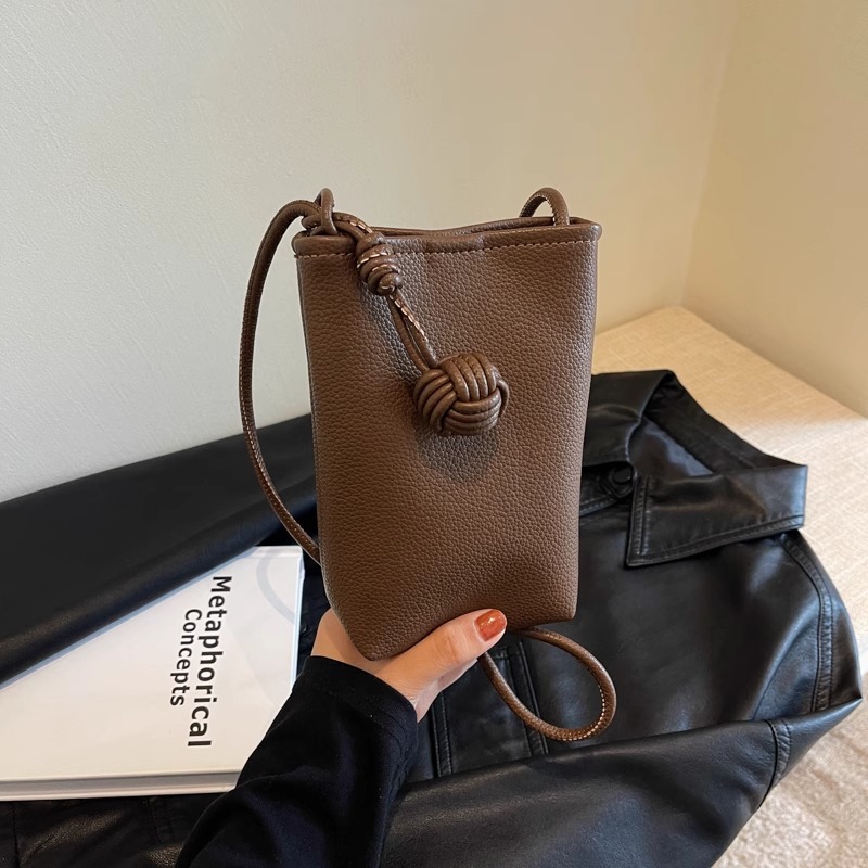 Versatile, Artistic, and Sligh - Women Bags Leather incelemesi ve fiyatı