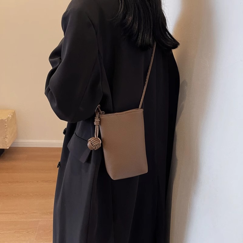 Versatile, Artistic, and Sligh - Women Bags Leather incelemesi ve fiyatı